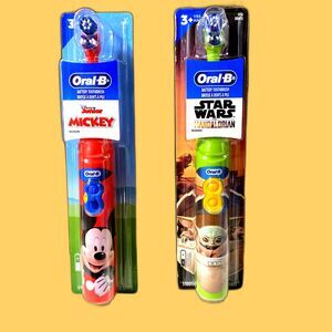 Oral-B Kids Electric Toothbrush Mickey Mouse and The Mandalorian Baby Yoda